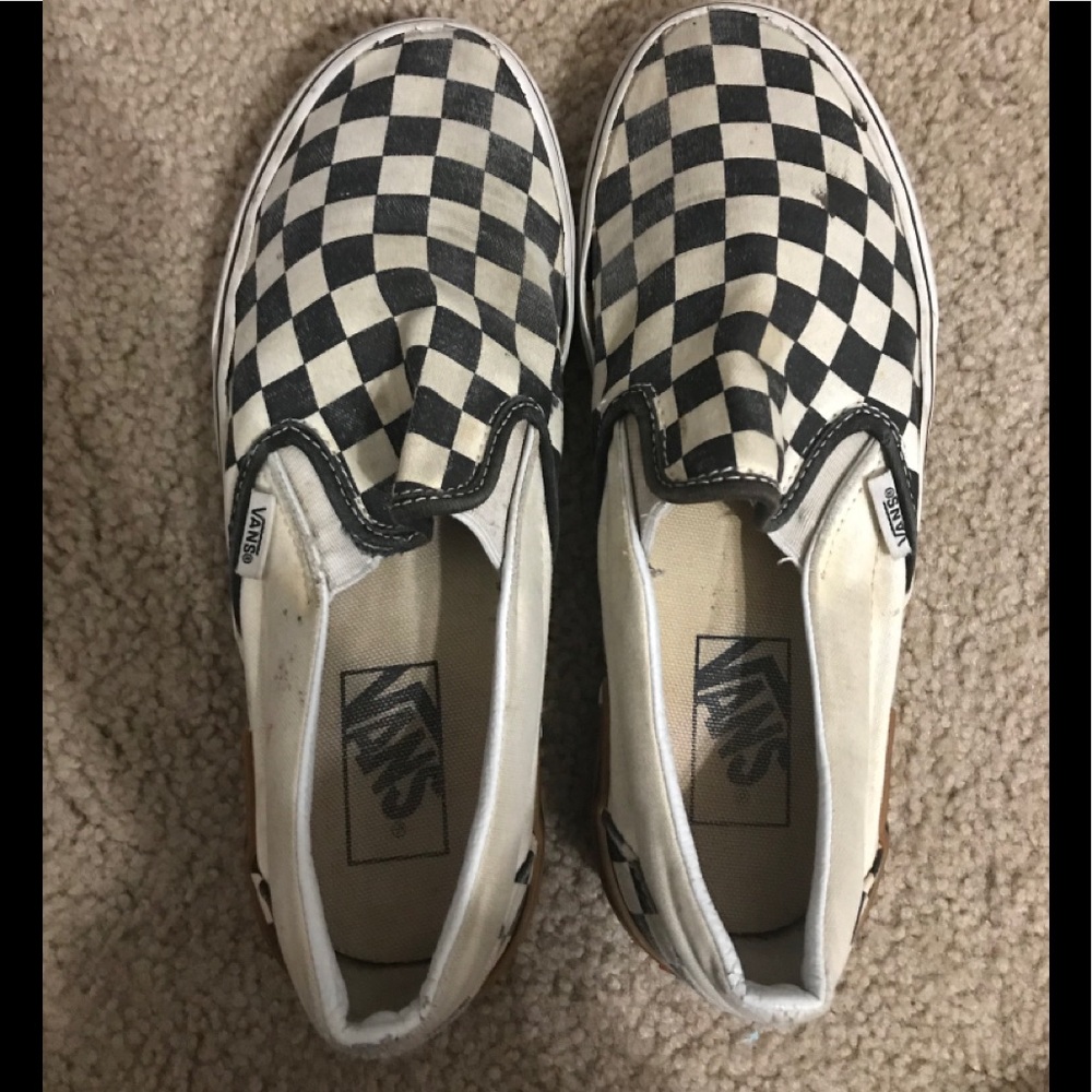 🍓BLACK AND WHITE CHECKERED SLIP ON VANS  SHOES